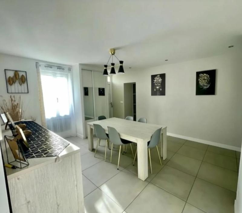 Maison - 165 m² - 5 pièces