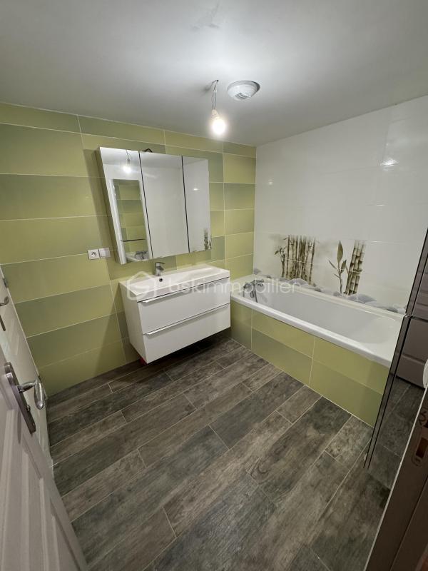 Demeure - 248 m² - 8 pièces