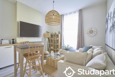 Chambre - 13 m² - 1 pièce