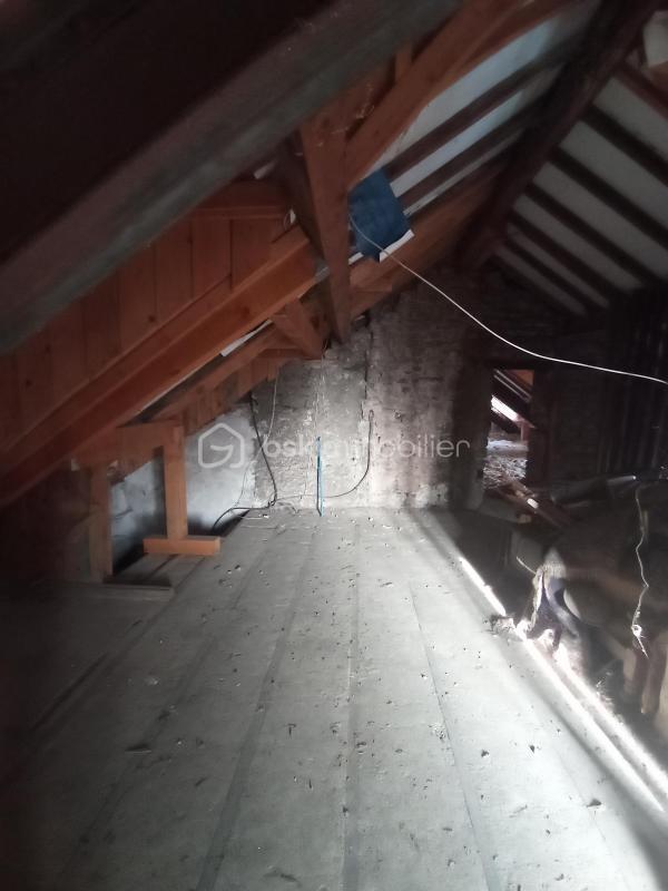 Appartement - 200 m² - 1 pièce