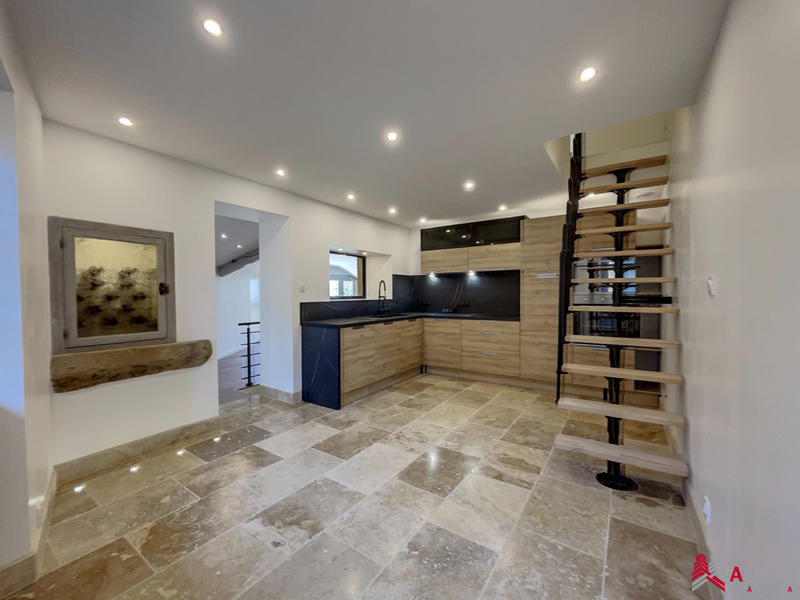 Maison - 138 m² - 5 pièces