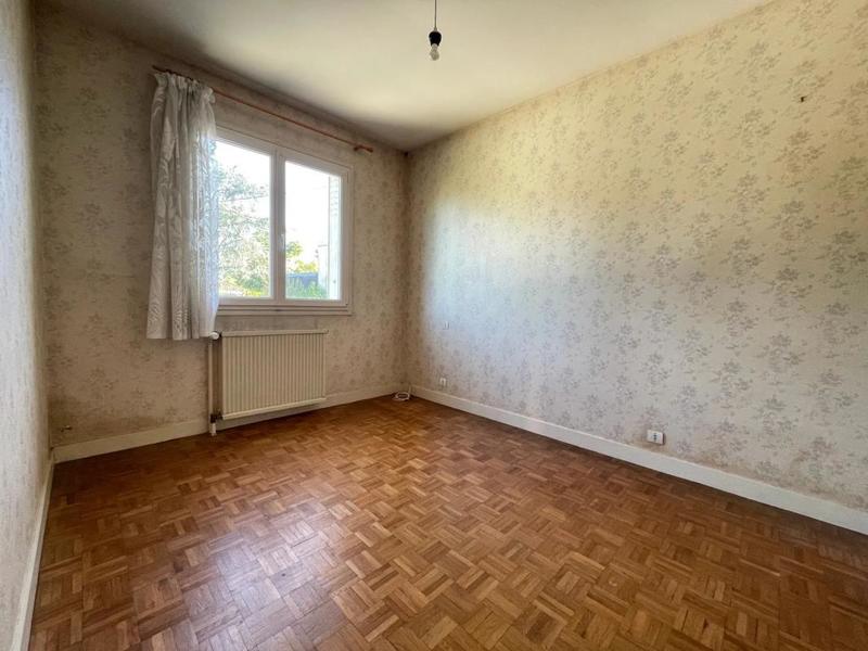 Maison - 99 m² - 5 pièces