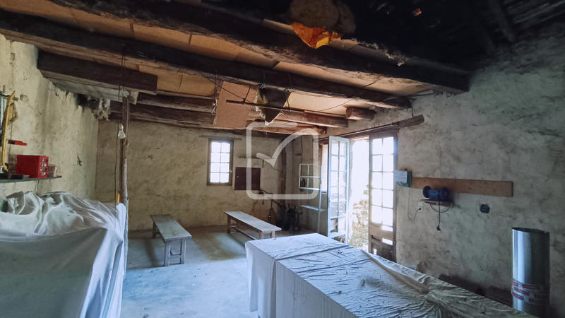 Maison - 205 m² - 7 pièces