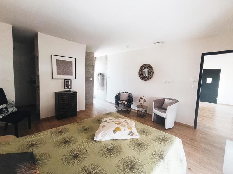 Maison contemporaine - 190 m² - 6 pièces