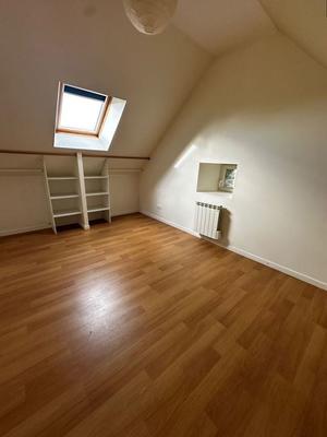 Maison en pierre - 75 m² - 4 pièces