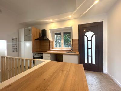 Maison - 92 m² - 6 pièces