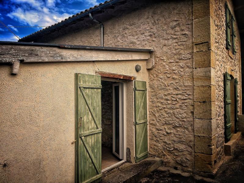 Maison en pierre - 75 m² - 3 pièces