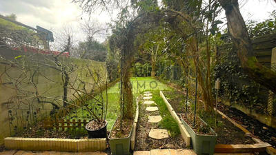 Maison - 102 m² - 4 pièces