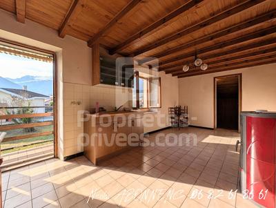 Maison - 200 m² - 8 pièces