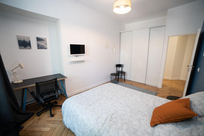 Appartement - 14 m² - 6 pièces