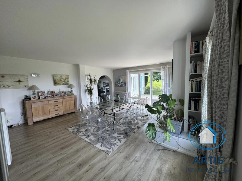 Maison - 163 m² - 6 pièces