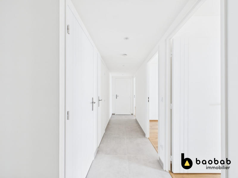 Appartement - 94 m² - 4 pièces