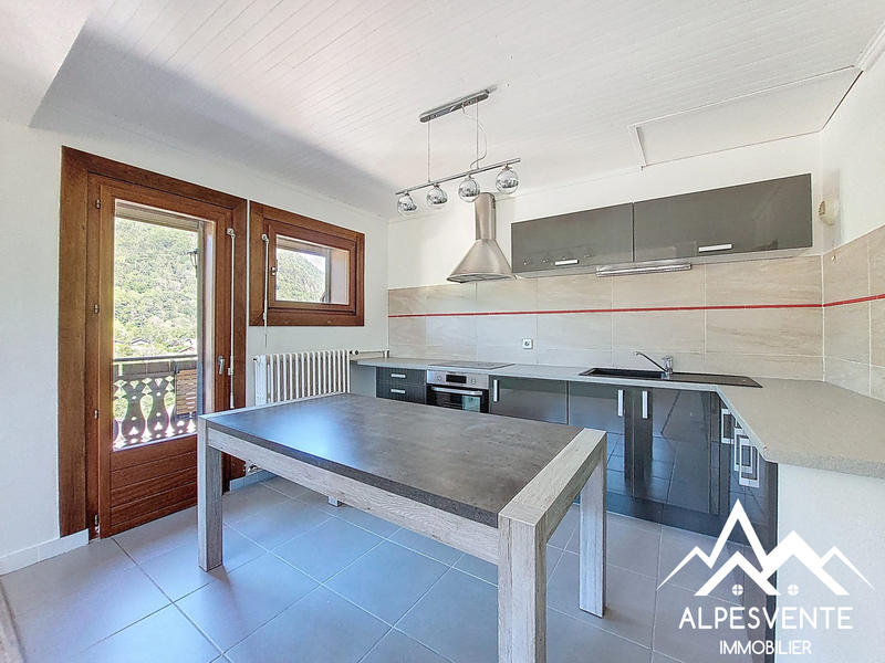 Appartement - 75 m² - 4 pièces