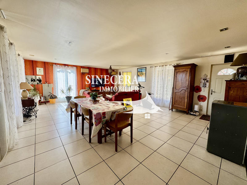 Maison - 200 m² - 10 pièces