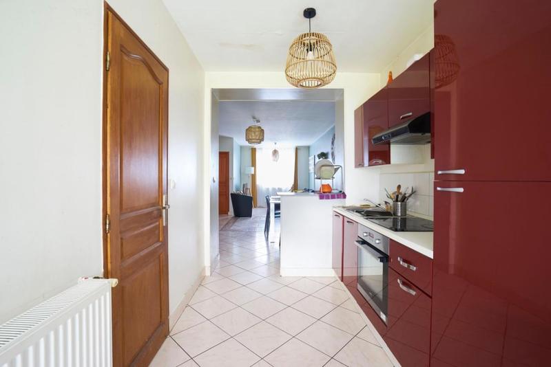 Maison - 101 m² - 5 pièces