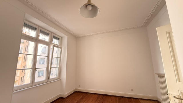 Appartement - 182 m² - 6 pièces