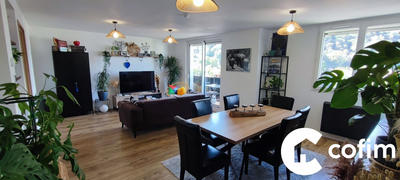 Appartement - 70 m² - 3 pièces