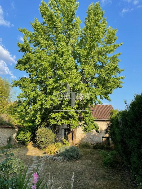 Maison - 253 m² - 5 pièces