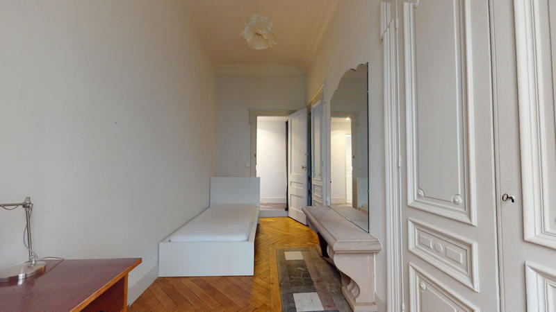 Appartement - 120 m² - 5 pièces