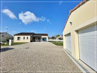 Maison - 110 m² - 5 pièces