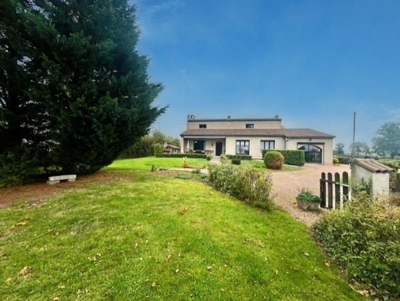 Maison - 200 m² - 6 pièces