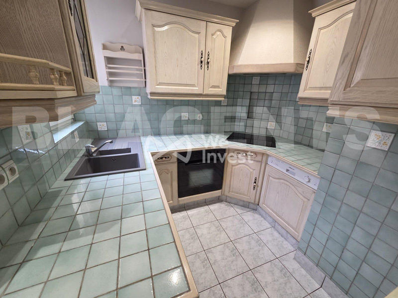 Maison - 202 m² - 8 pièces