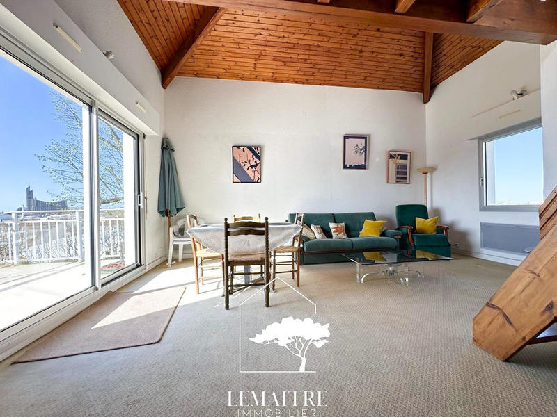 Appartement - 75 m² - 3 pièces