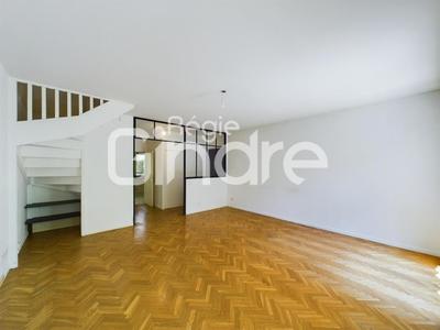 Appartement - 96 m² - 4 pièces