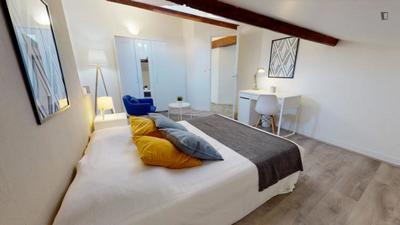 Chambre - 18 m² - 5 pièces