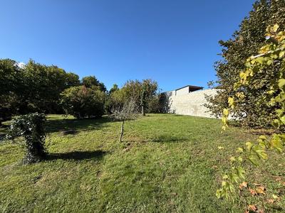 Maison - 102 m² - 4 pièces