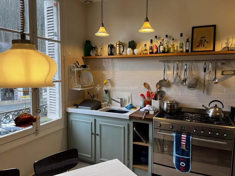 Maison - 237 m² - 10 pièces