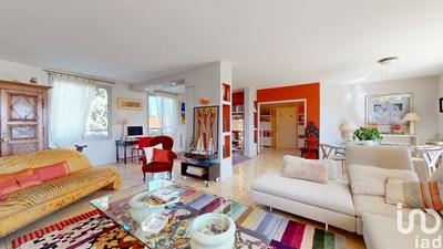 Appartement - 167 m² - 6 pièces