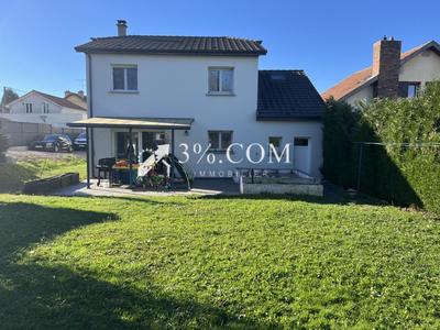 Maison - 110 m² - 6 pièces