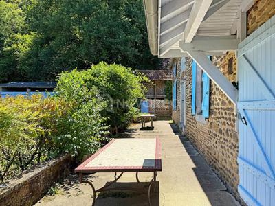 Maison - 168 m² - 6 pièces