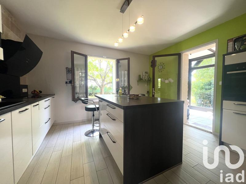 Maison - 178 m² - 8 pièces