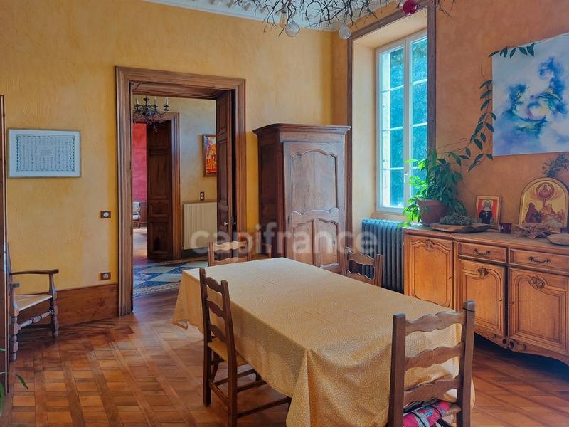 Maison bourgeoise - 539 m² - 14 pièces