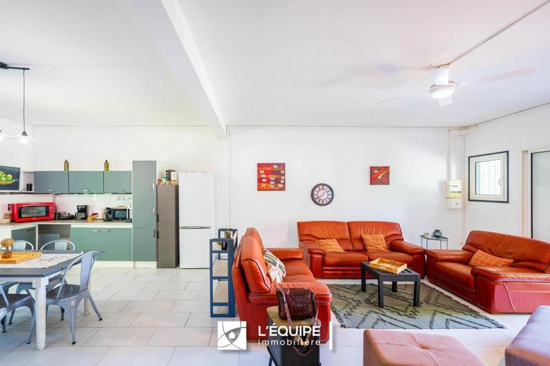 Maison - 185 m² - 7 pièces