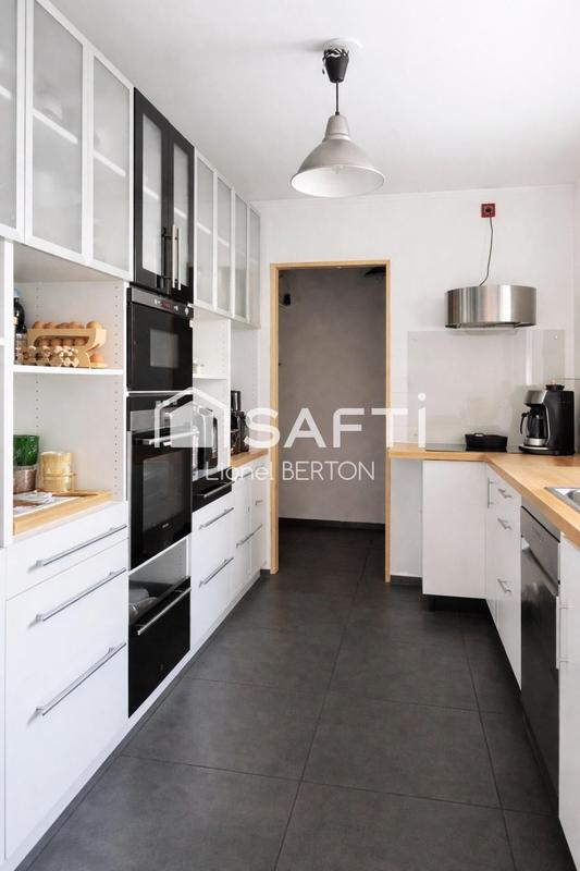 Appartement - 93 m² - 4 pièces