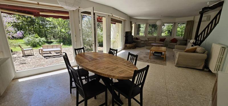 Maison - 191 m² - 10 pièces