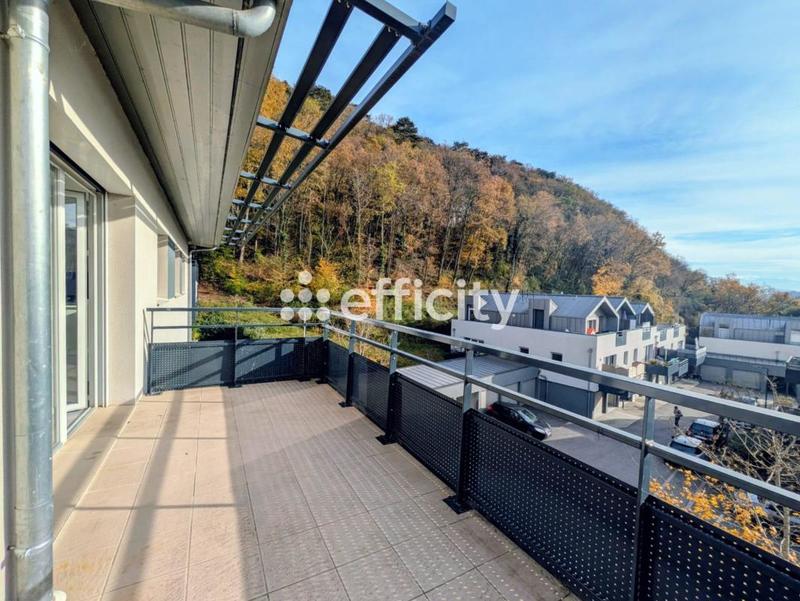 Appartement - 77 m² - 4 pièces