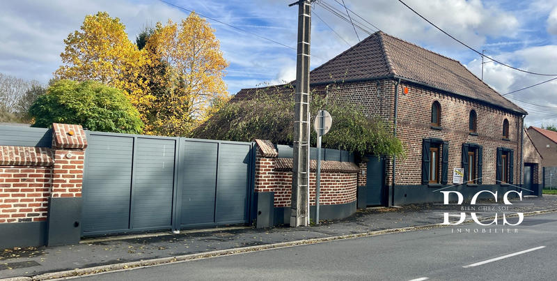 Maison - 140 m² - 8 pièces