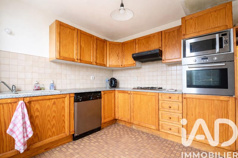 Maison - 99 m² - 5 pièces