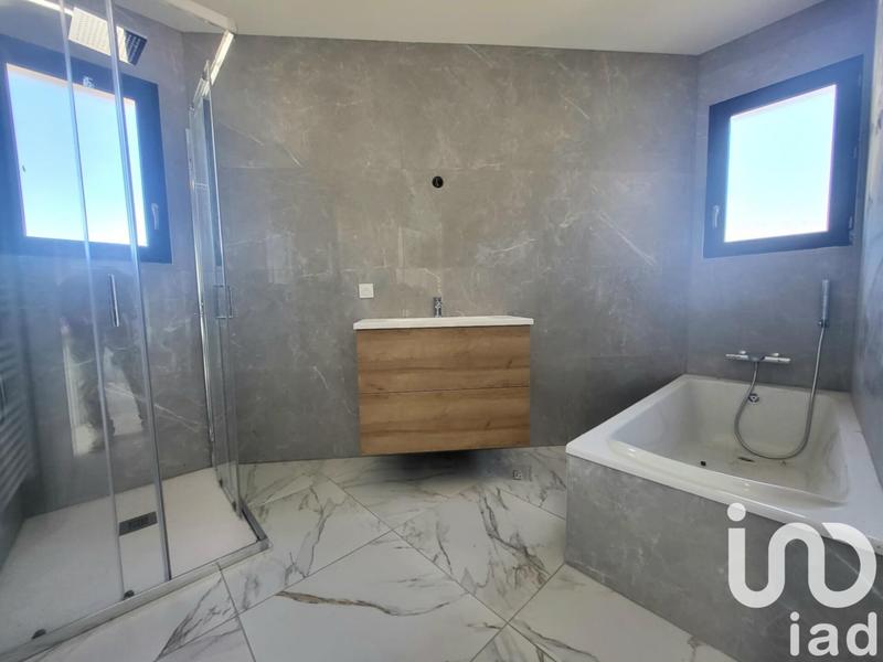 Maison - 128 m² - 4 pièces