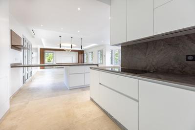 Maison - 210 m² - 7 pièces