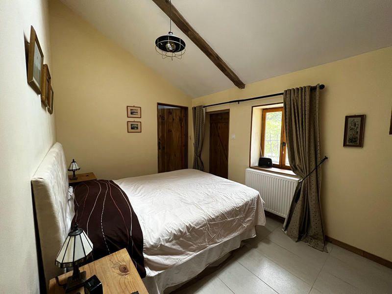 Maison - 196 m² - 7 pièces