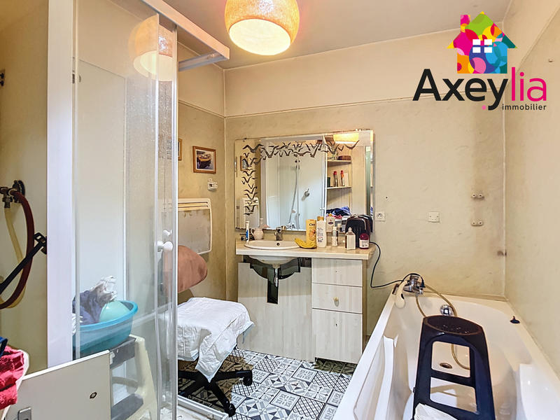 Appartement - 100 m² - 5 pièces