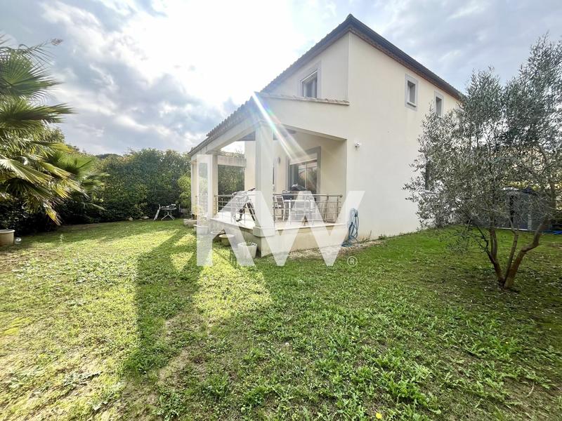 Maison - 130 m² - 5 pièces