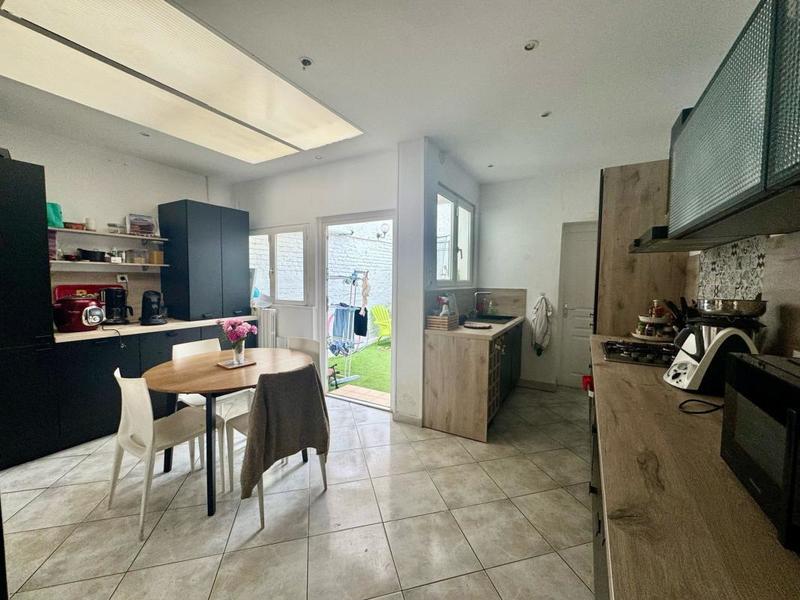 Maison - 122 m² - 5 pièces