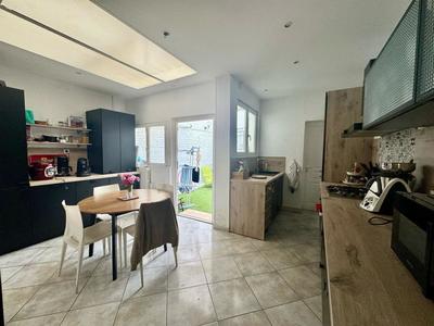 Maison - 122 m² - 5 pièces