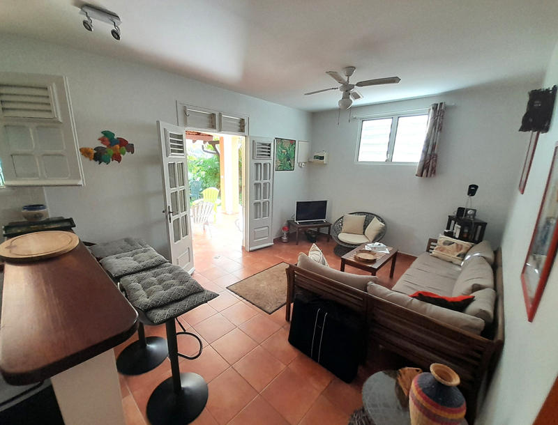 Maison - 240 m² - 9 pièces